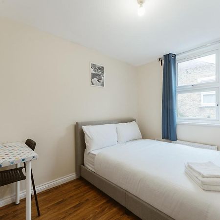 Mile End Rooms 57A Londra Exterior foto