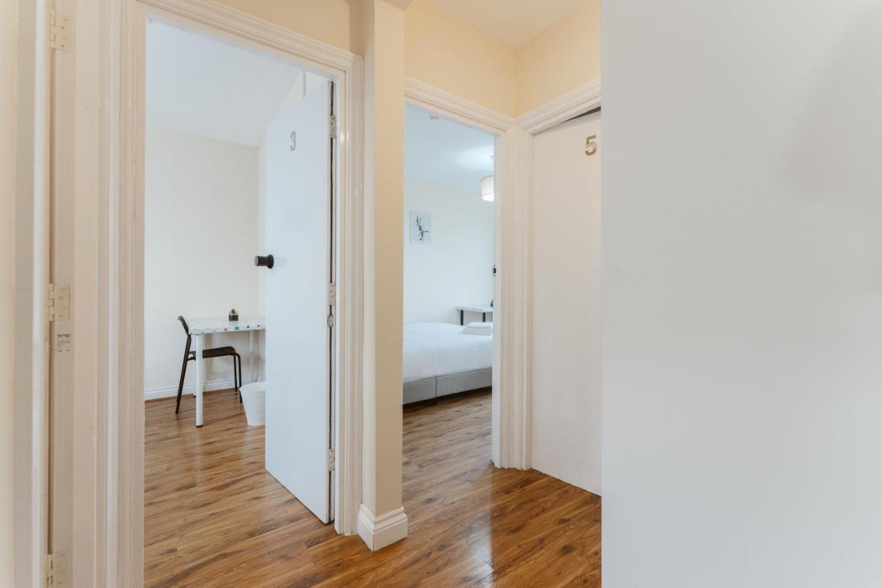 Mile End Rooms 57A Londra Exterior foto