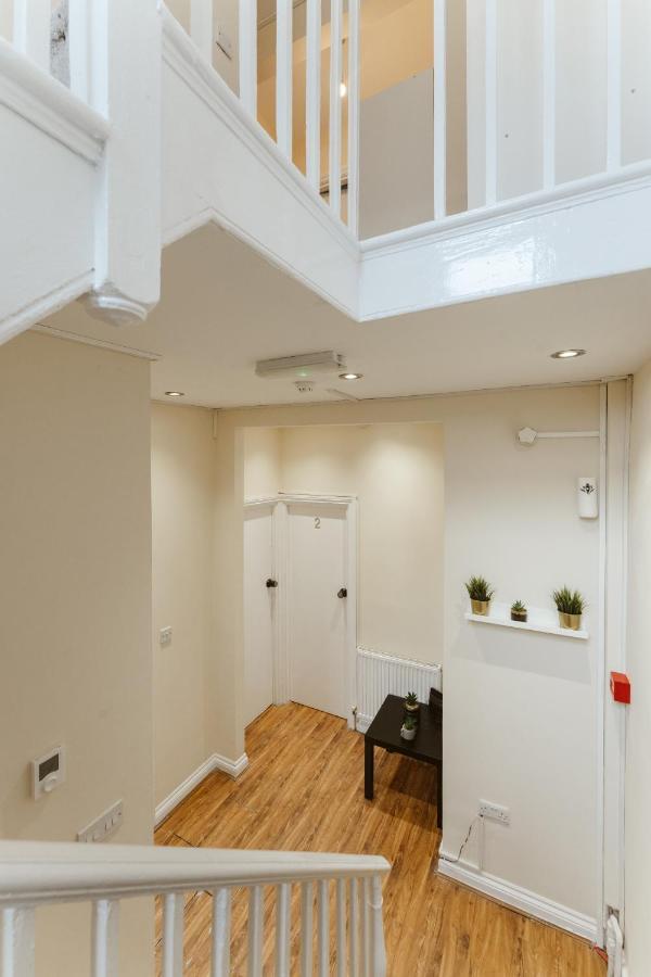 Mile End Rooms 57A Londra Exterior foto
