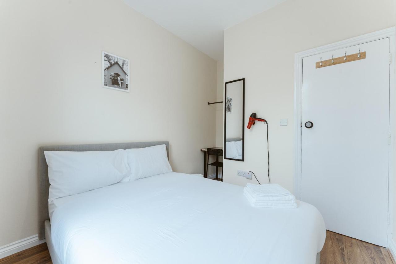 Mile End Rooms 57A Londra Exterior foto
