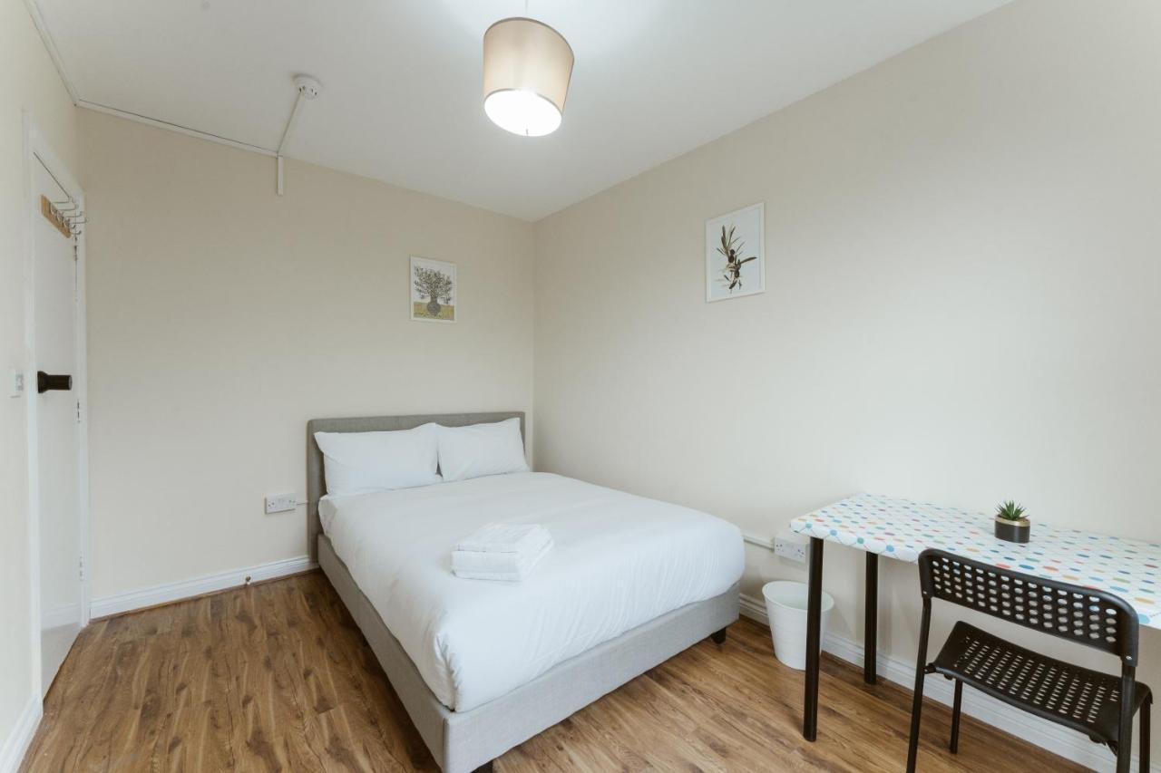 Mile End Rooms 57A Londra Exterior foto