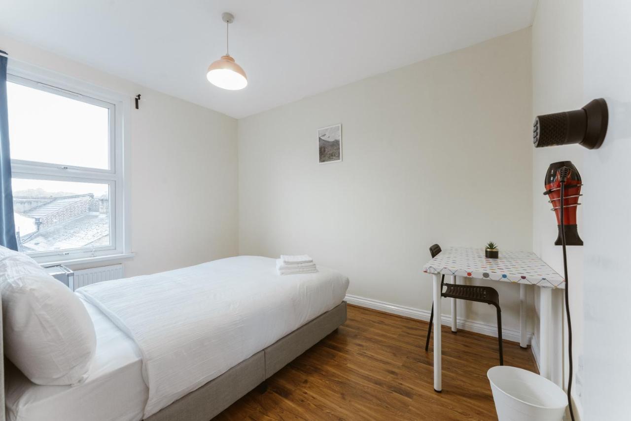 Mile End Rooms 57A Londra Exterior foto