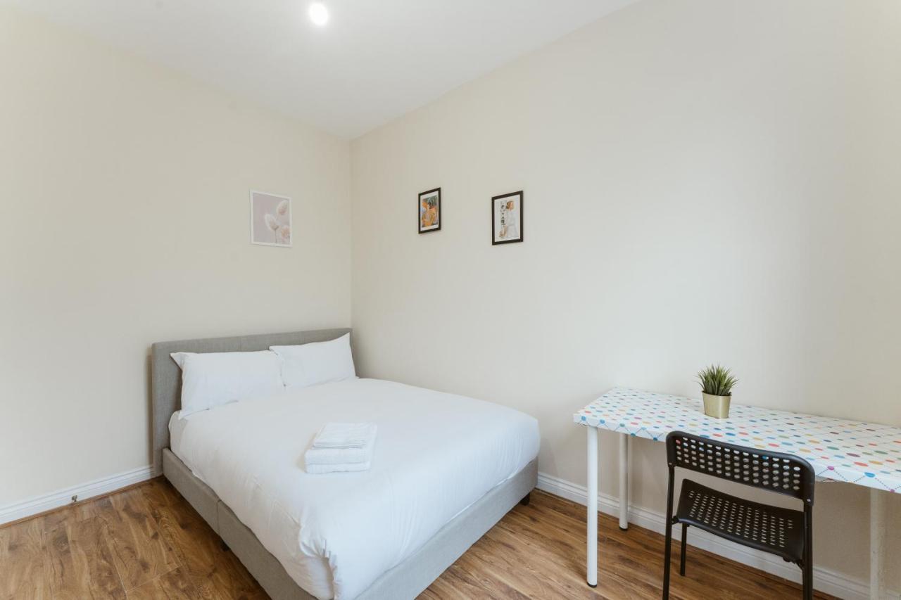 Mile End Rooms 57A Londra Exterior foto